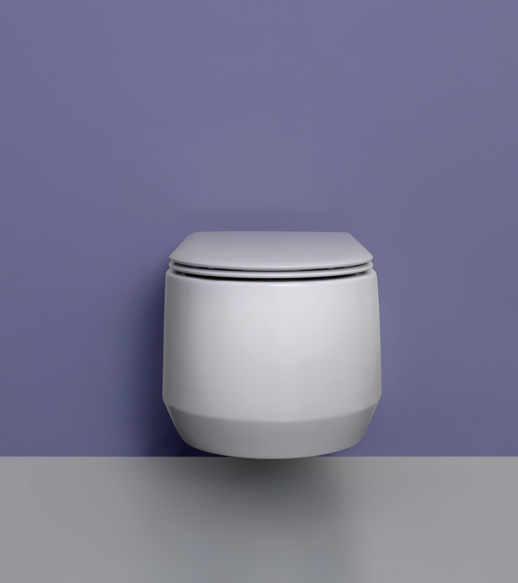 White Ceramic Tao, подвесной безободковый унитаз 53x38x32,5h см, в комплекте с крепежом и сиденьем микролифт WC108S-SL, цвет белый глянцевый W1080301