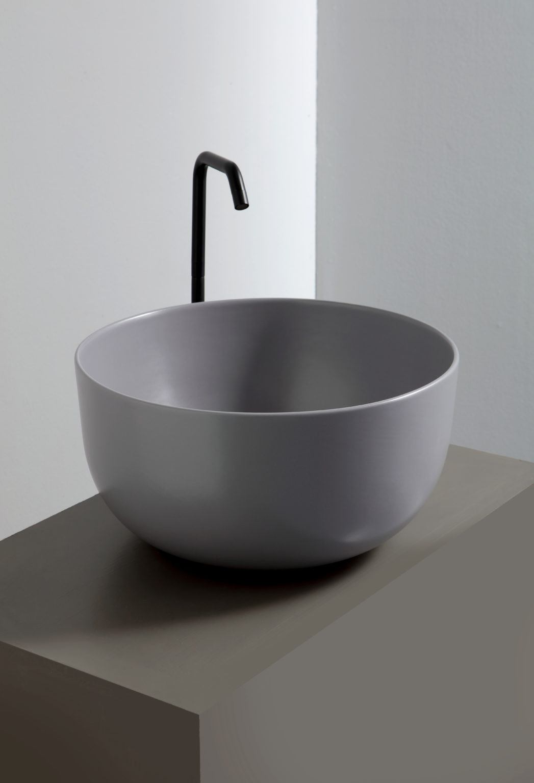 White Ceramic Slim, накладная круглая раковина Ø40x13h см, цвет серый матовый W0147FM