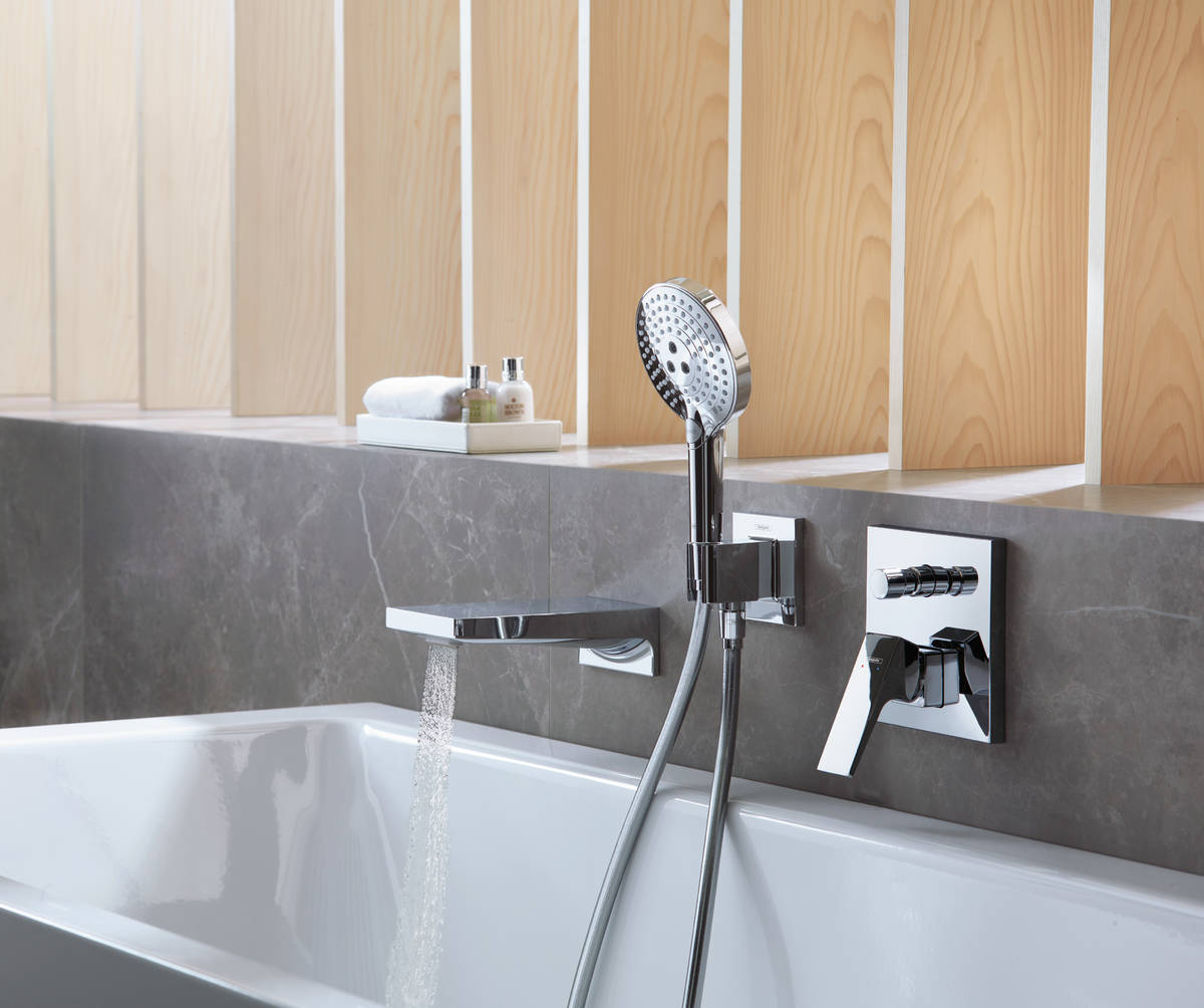 Смеситель для ванной Hansgrohe Metropol 74545000